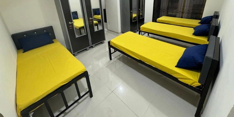 Co-living spaces in Andheri West Mumbai, PG with food in Andheri West